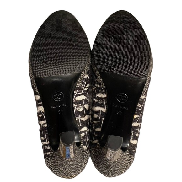 CHANEL Wool Tweed Lace-Up Booties Heels EU 37 Black White - Authenticated COA - Picture 9 of 15